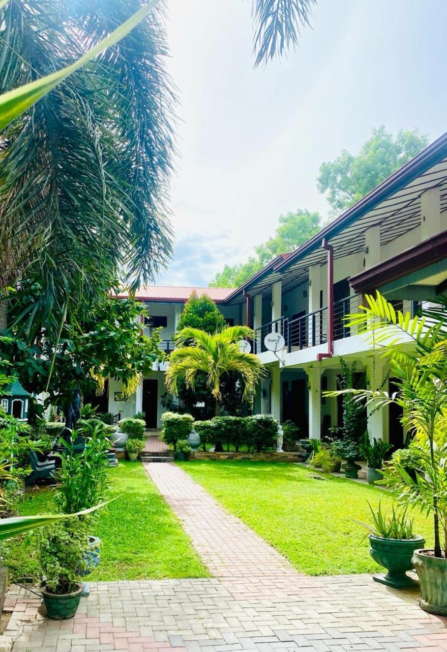 Royal Nest Bed & Breakfast Polonnaruwa Exterior photo