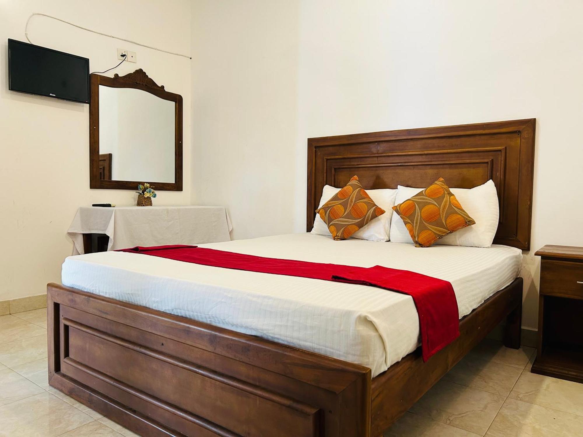 Royal Nest Bed & Breakfast Polonnaruwa Exterior photo